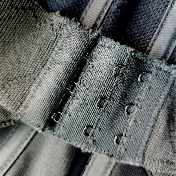 50s BUSTIER Black Strapless Busty Plunge Lace Boned Union Tag Intimate Corset EV - Picture 12 of 16